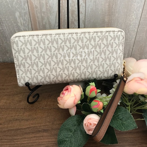 Michael Kors Wallet Wristlet LG Continental Vanill - Picture 3 of 6